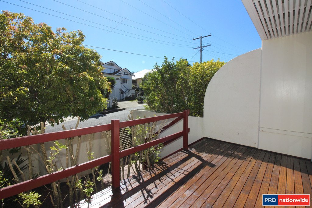 2/63-65 Montpelier Street CLAYFIELD 2