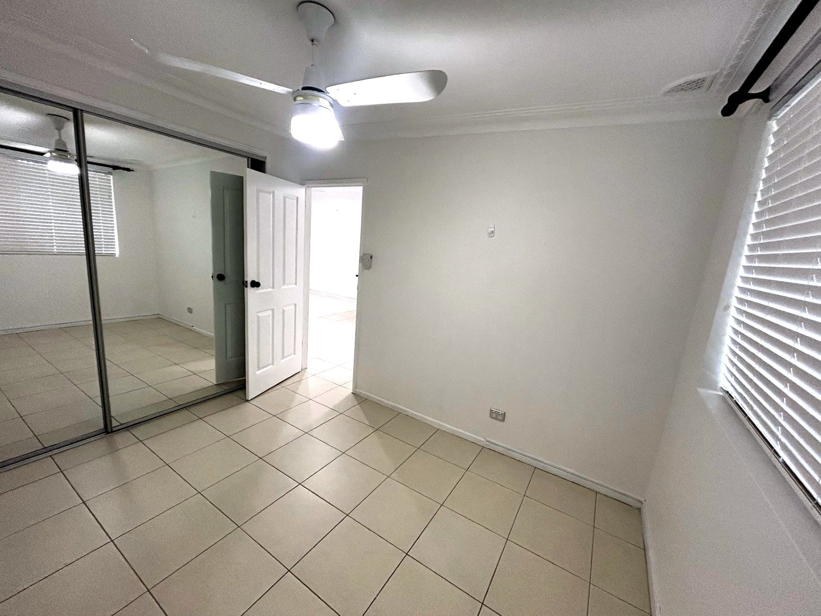 2/63 Azalea Avenue COFFS HARBOUR 5