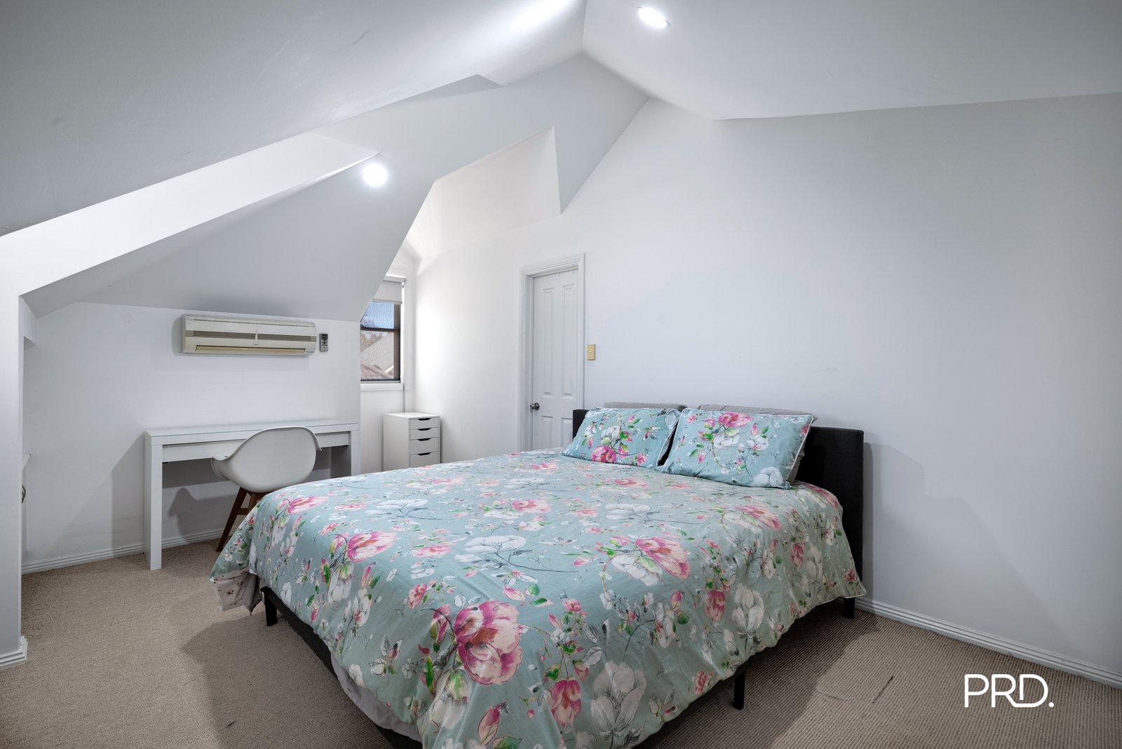 2/63 College Street CAMBRIDGE PARK 7