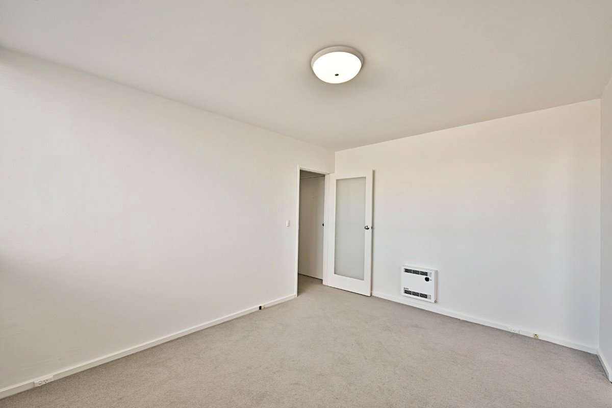 Gallery: 2/63 Hawksburn Road