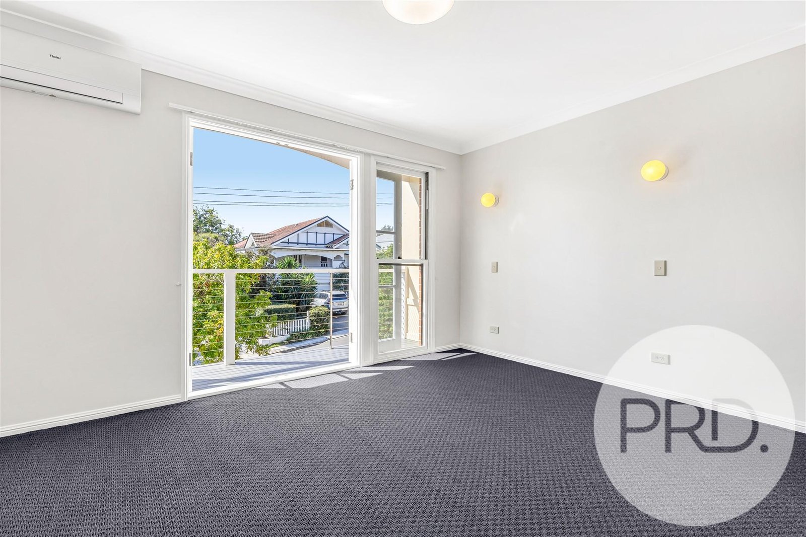 2/63 Montpelier Street CLAYFIELD 6