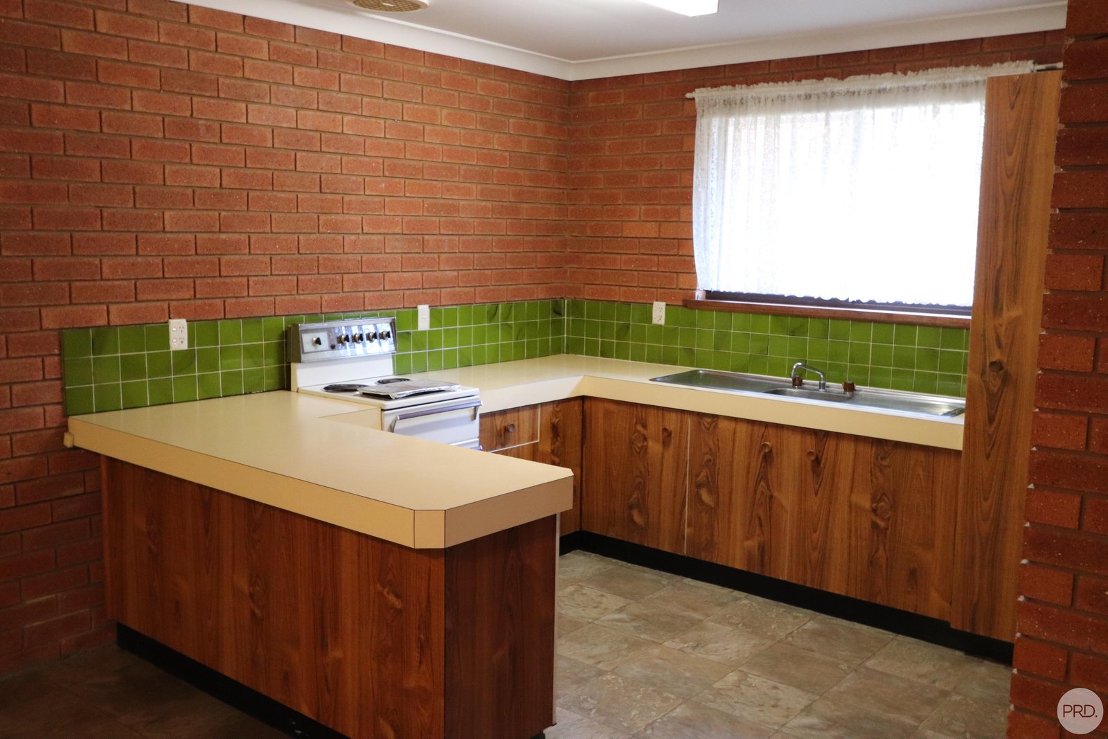 2/63 Murray Street TUMBARUMBA 3