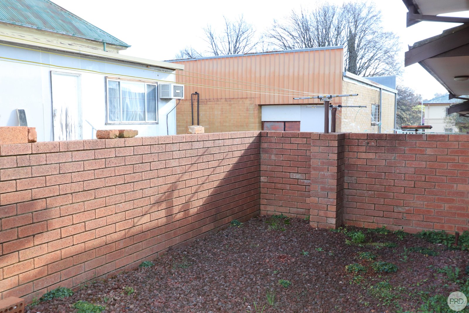 2/63 Murray Street TUMBARUMBA 4