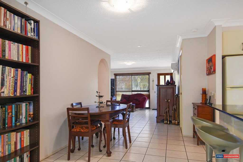 2/63 Treeview Drive BURLEIGH WATERS 5