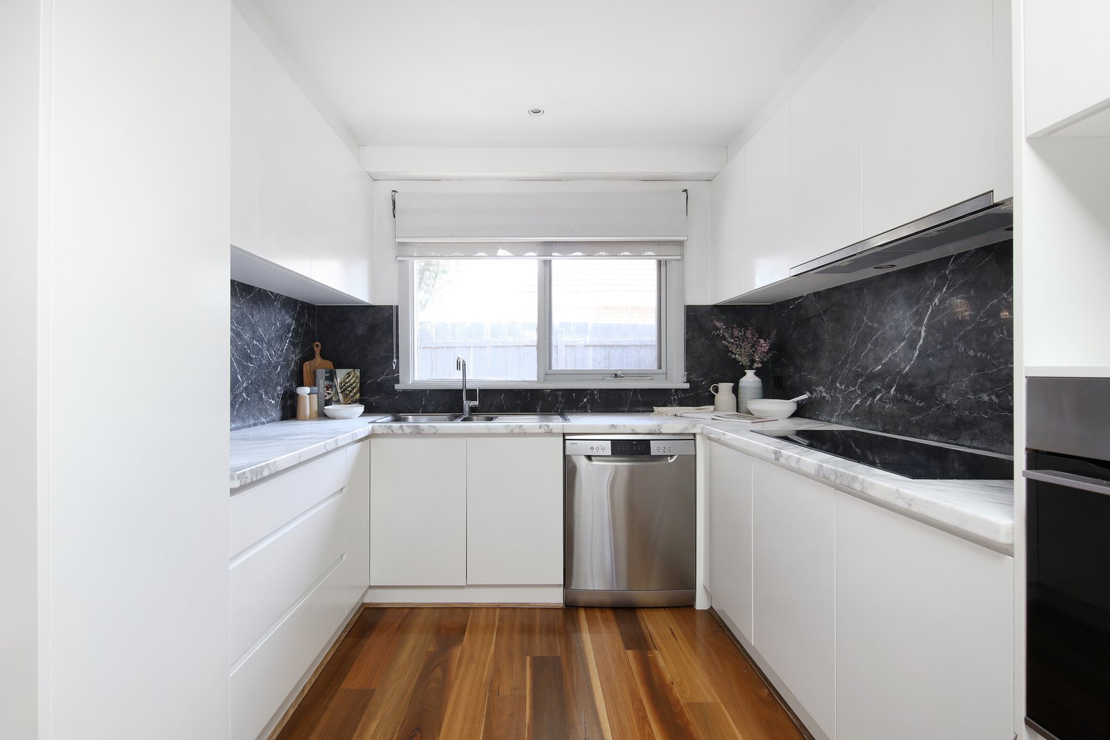 Gallery: 2/630-634 Centre Road