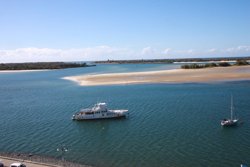 26/326-343 Marine Parade LABRADOR 1