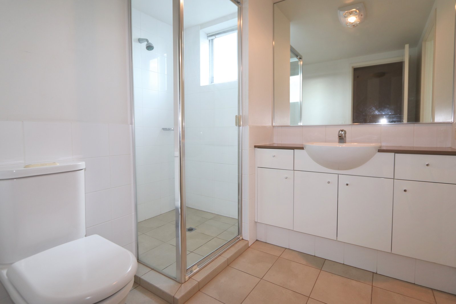 26/326-343 Marine Parade LABRADOR 11