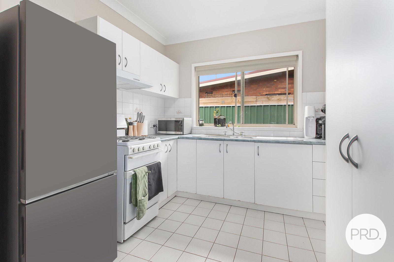 2/636 Stanley Street ALBURY 4