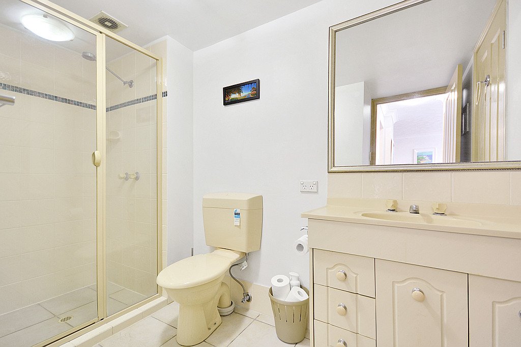 26/37-43 Golden Four Drive BILINGA 6