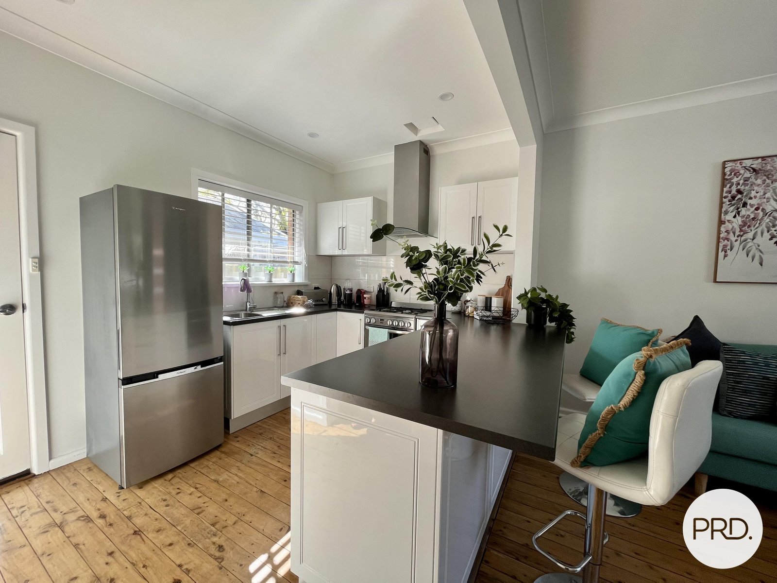 2/637 Jones Street ALBURY 3