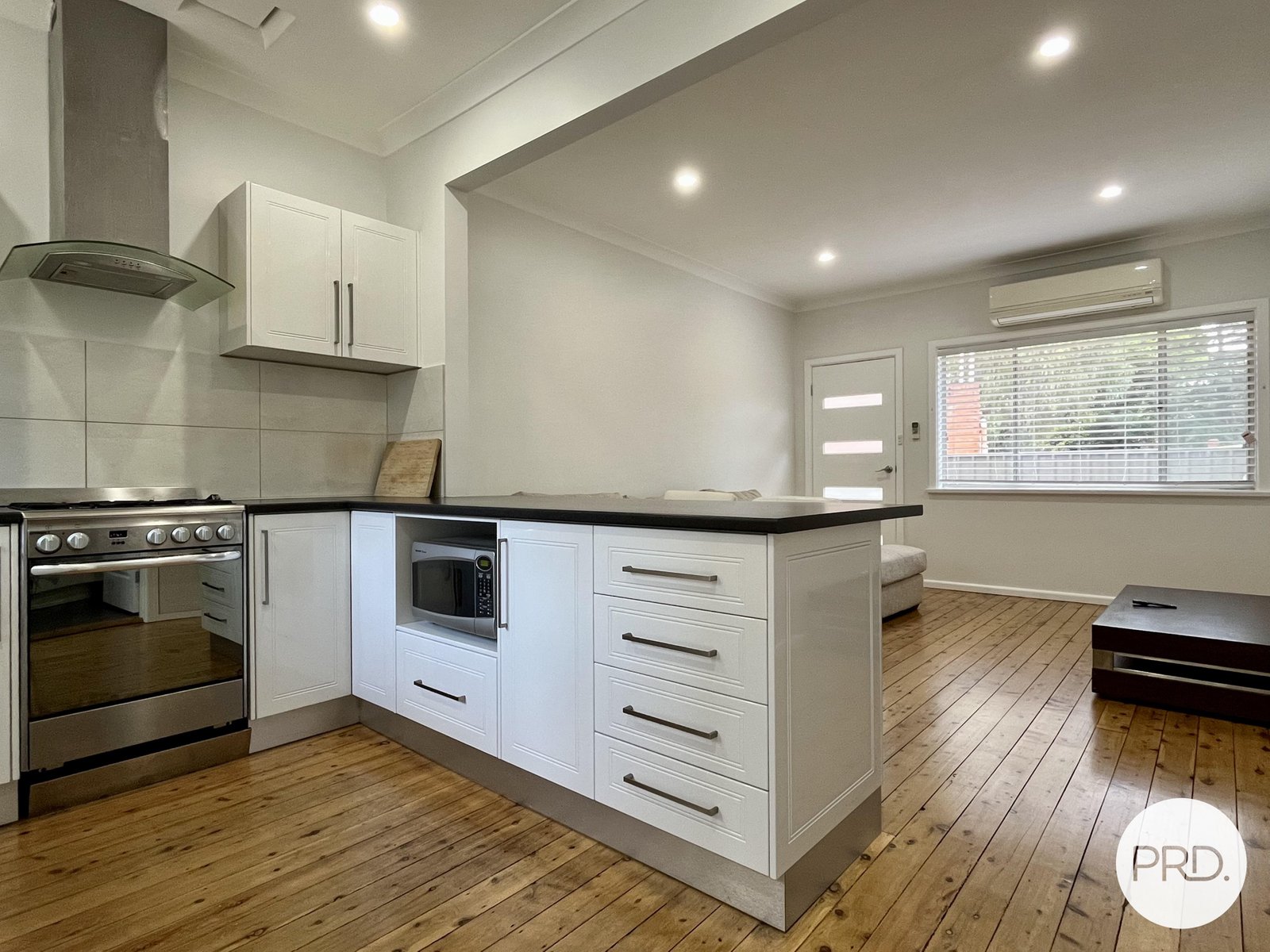2/637 Jones Street ALBURY 5