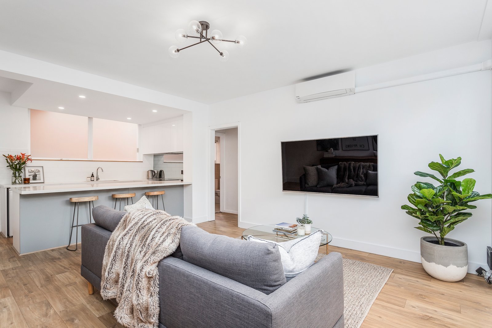 Gallery: 2/637 Toorak Road