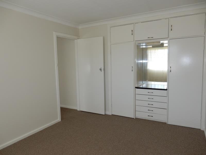 2/64 Crown Street TAMWORTH 2