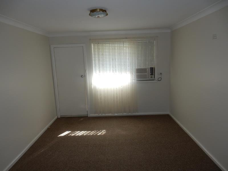 2/64 Crown Street TAMWORTH 2