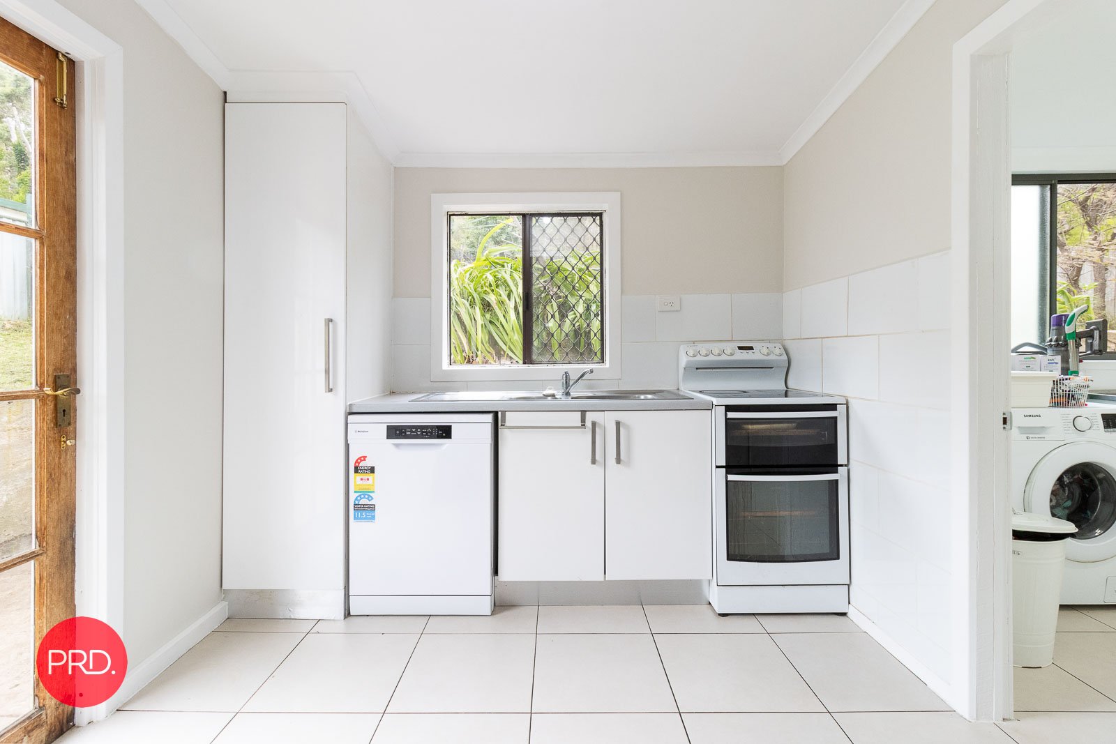 264 Foxlow Street CAPTAINS FLAT 4