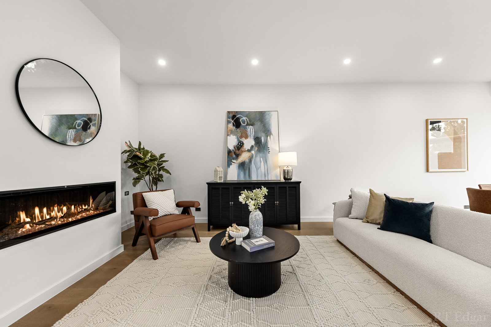 Real Estate and Property in 2/64 Franklin Road, Doncaster East, VIC