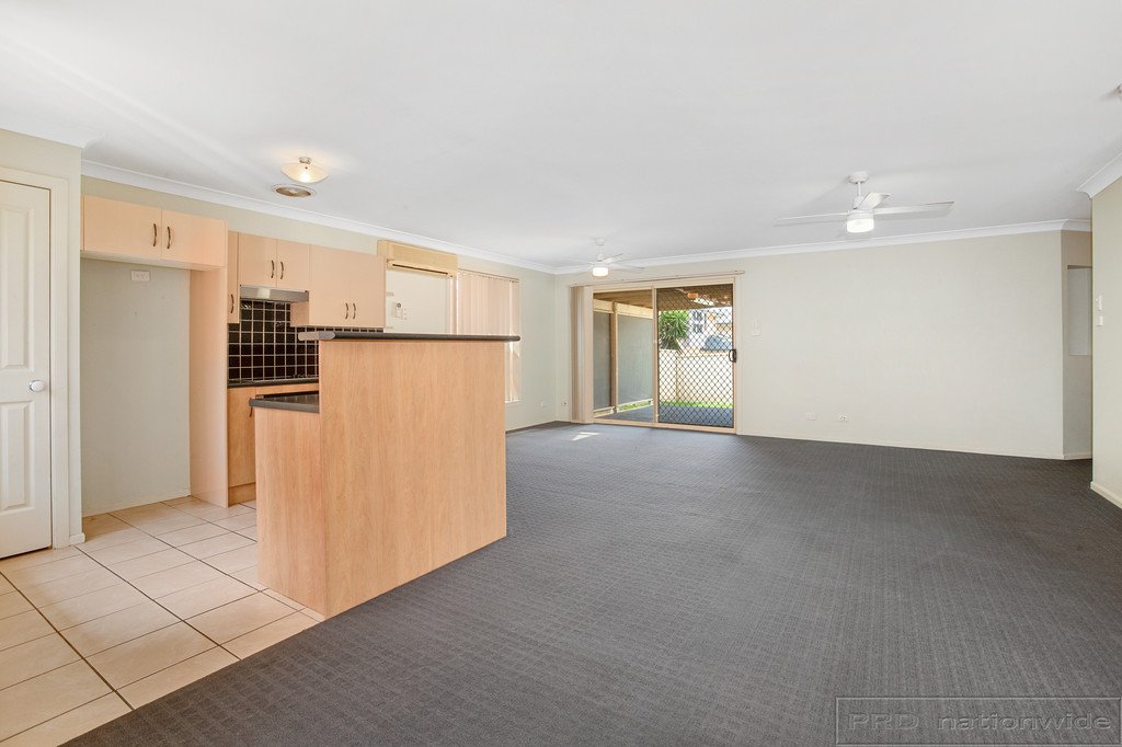 2/64 Lawson Avenue BERESFIELD 5