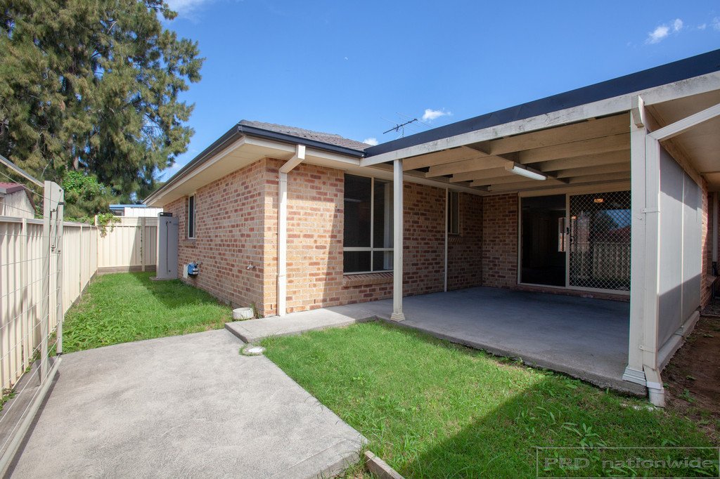 2/64 Lawson Avenue BERESFIELD 14