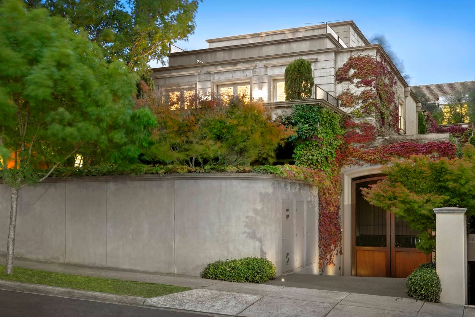 Real Estate and Property in 2/64 Mathoura Road, Toorak, VIC