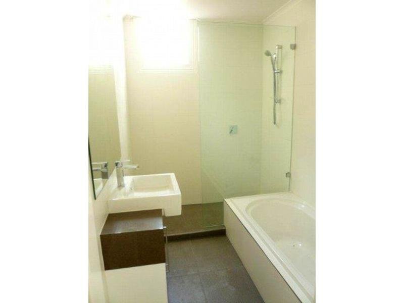 Gallery: 264 Richardson Street