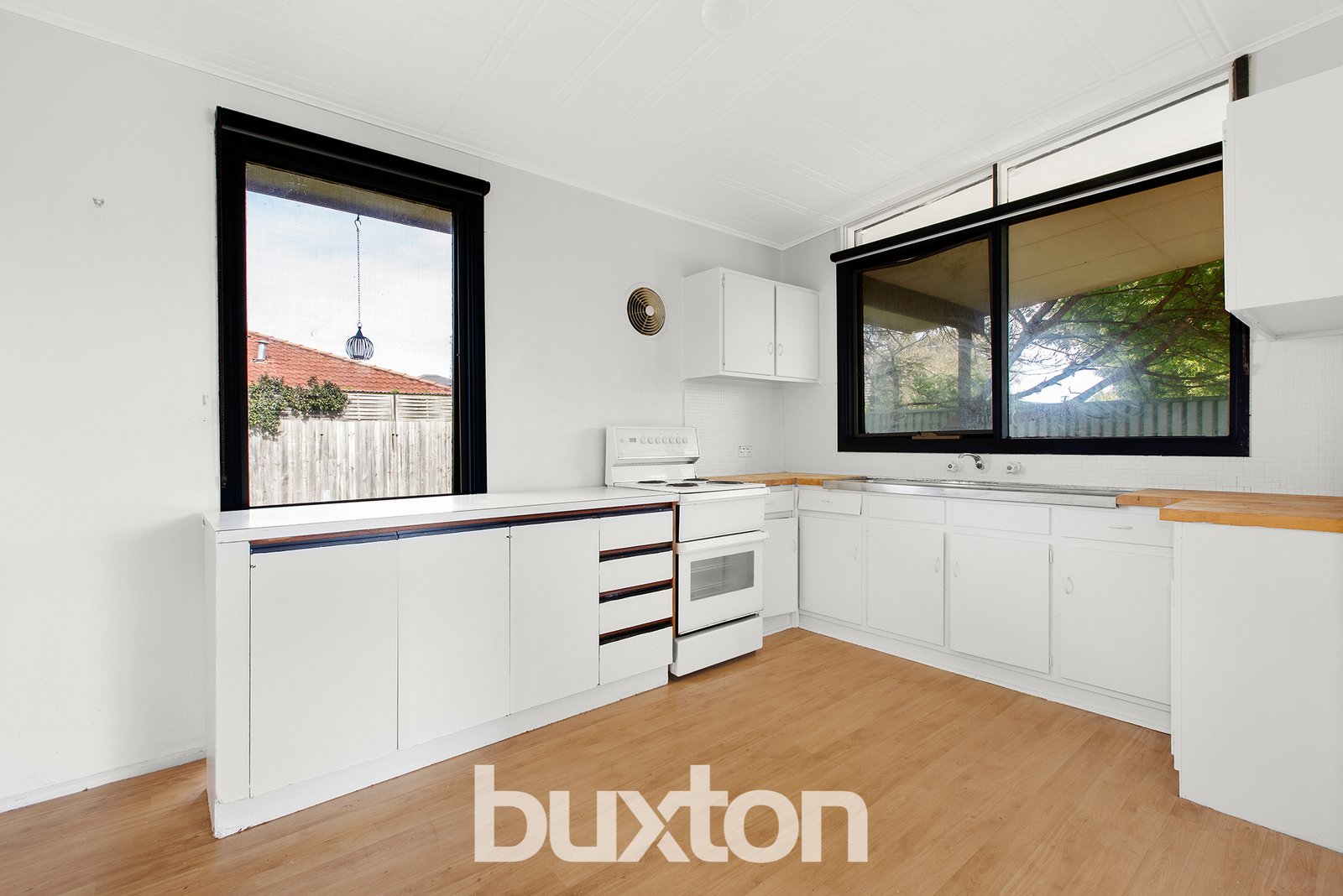 Gallery: 2/64 Sherwood Avenue