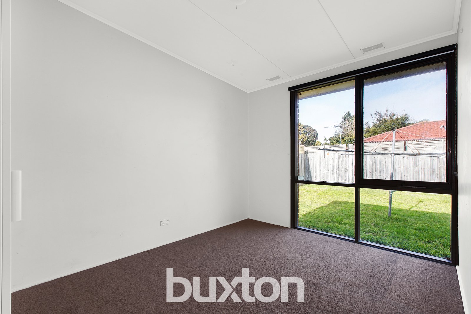 Gallery: 2/64 Sherwood Avenue