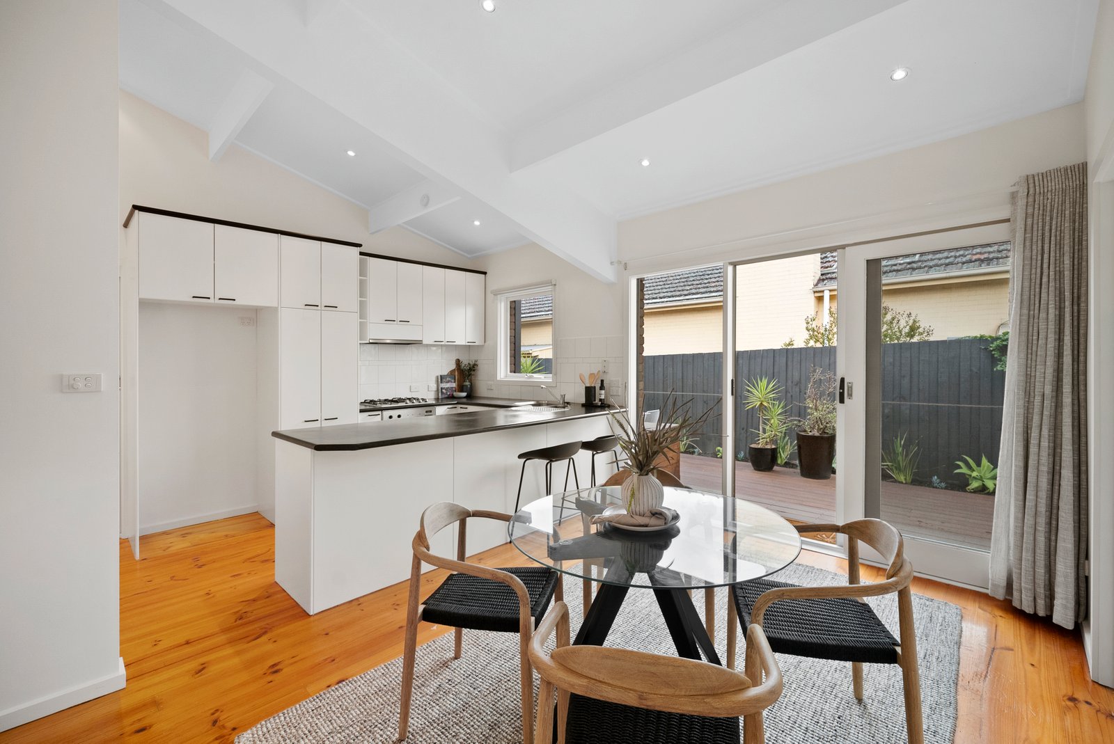 Gallery: 2/64 Victoria Street