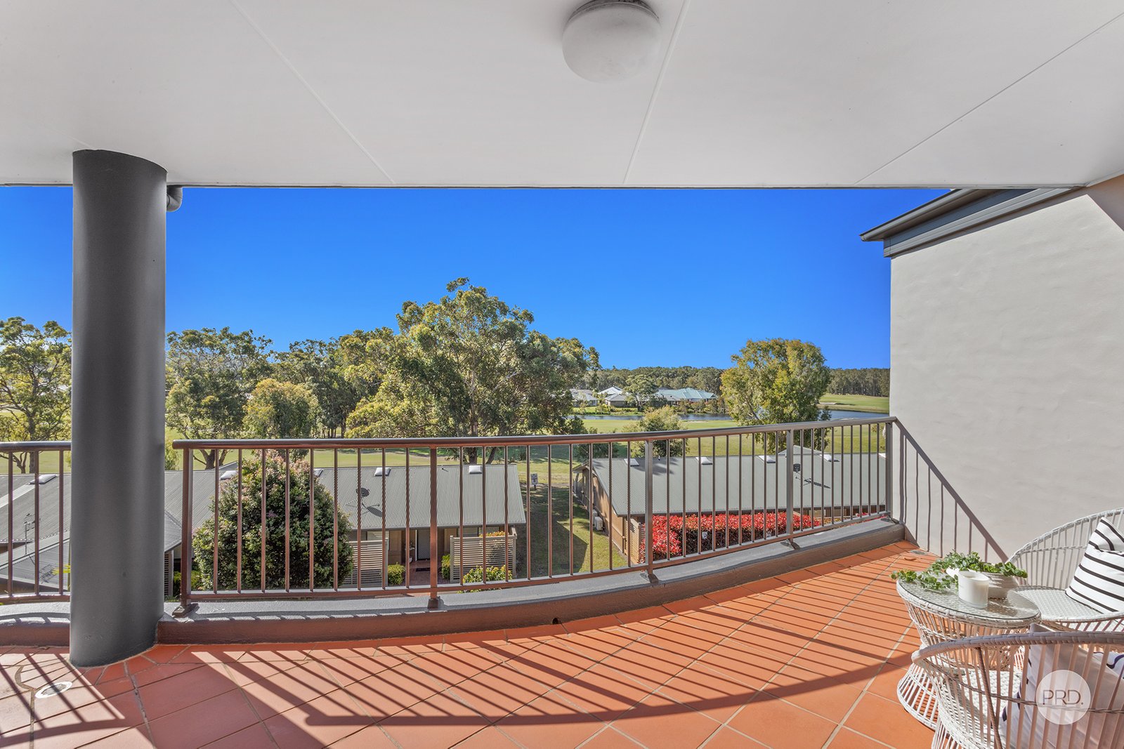 26/40 Horizons Drive SALAMANDER BAY 9