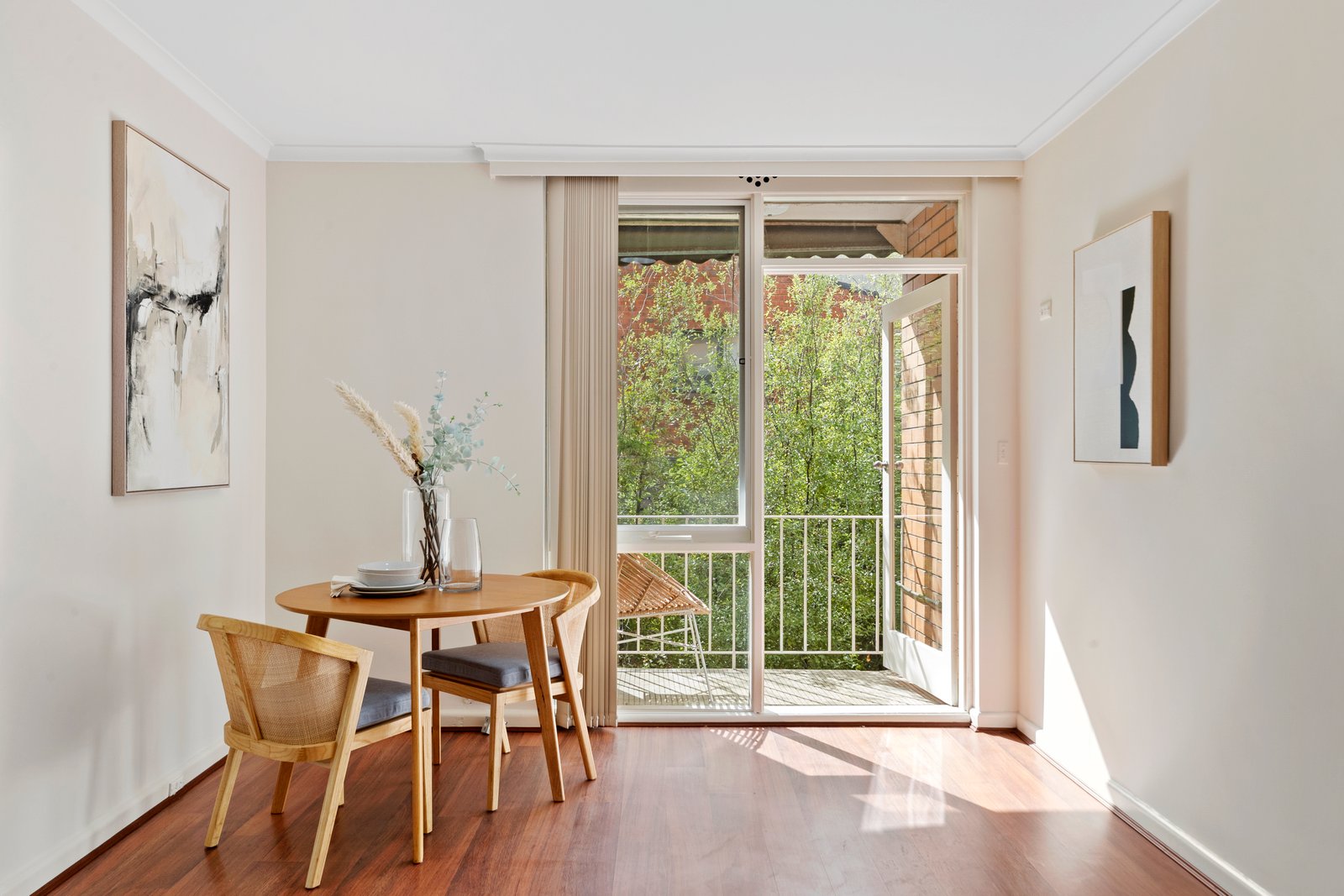 Gallery: 26/425 Toorak Road