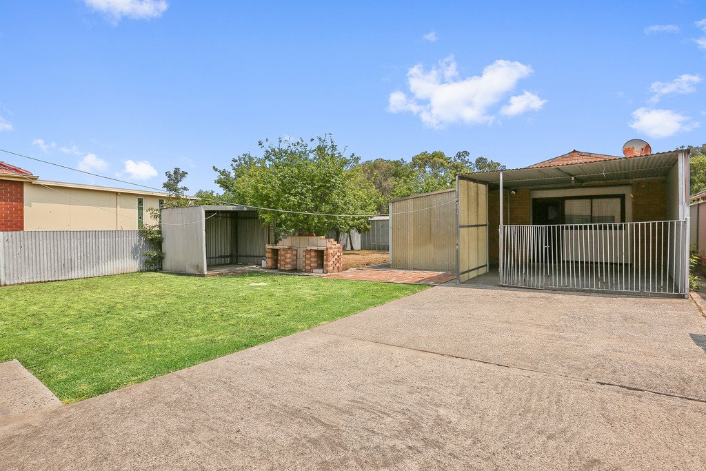 265 Kanahooka Rd  DAPTO 8