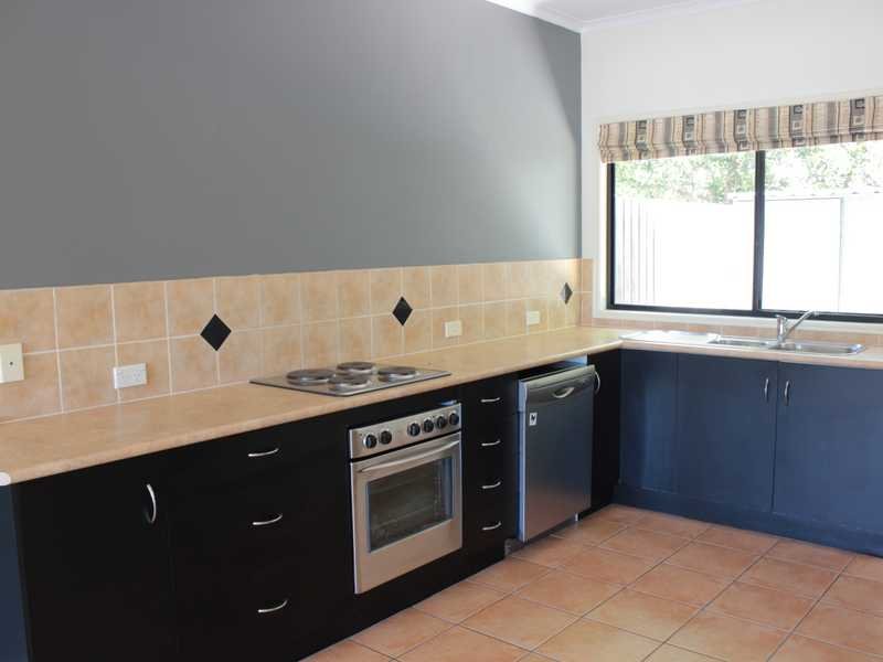 2/65 Langdon Street TANNUM SANDS 1