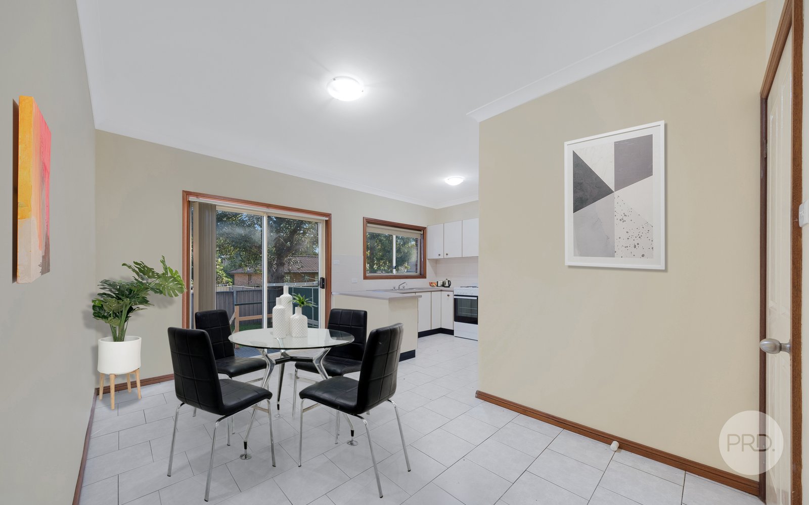 2/65 Newham Drive CAMBRIDGE GARDENS 4