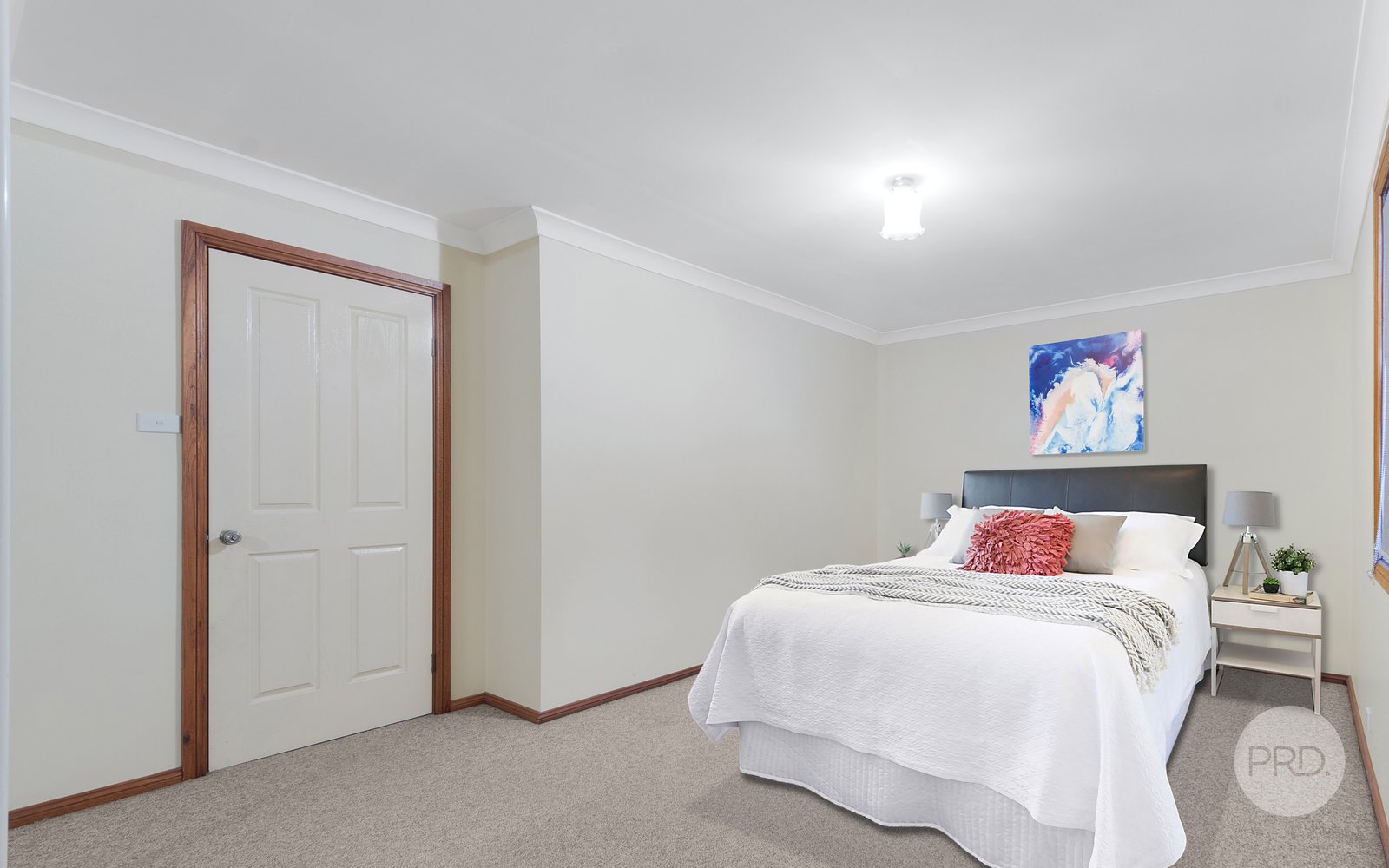 2/65 Newham Drive CAMBRIDGE GARDENS 7