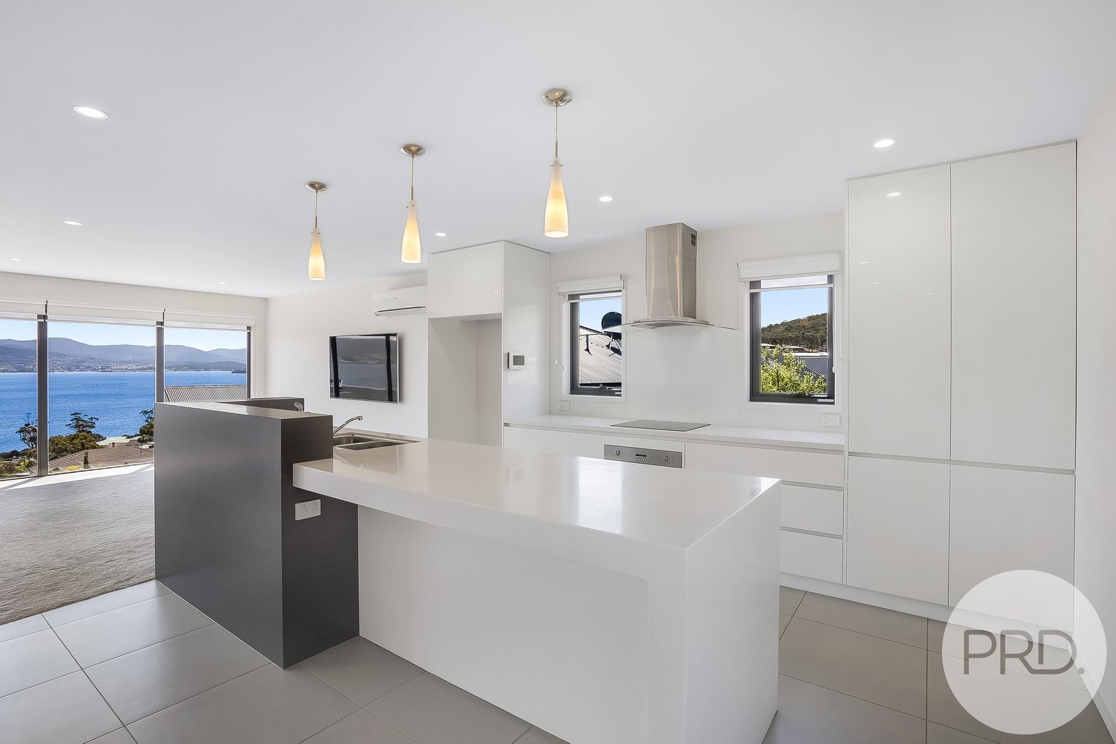2/658 Oceana Drive TRANMERE 2