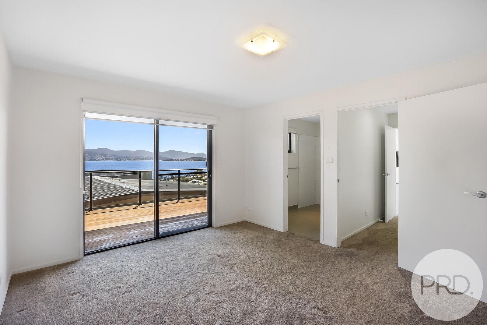 2/658 Oceana Drive TRANMERE 5