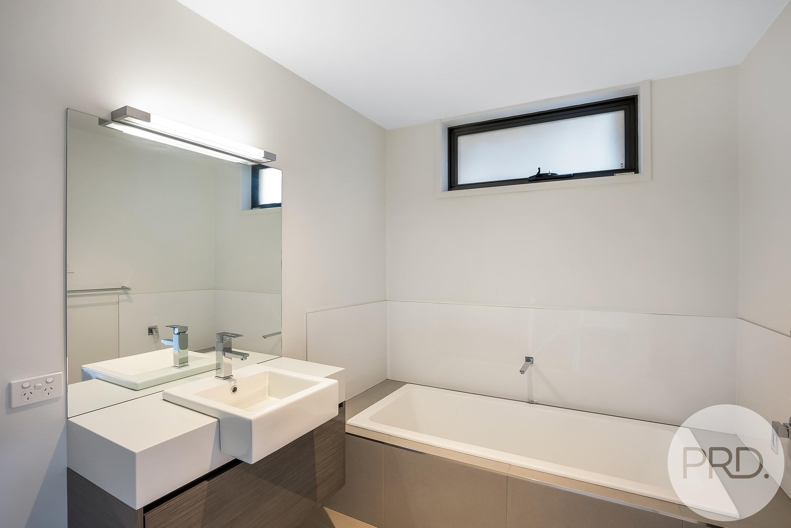 2/658 Oceana Drive TRANMERE 8
