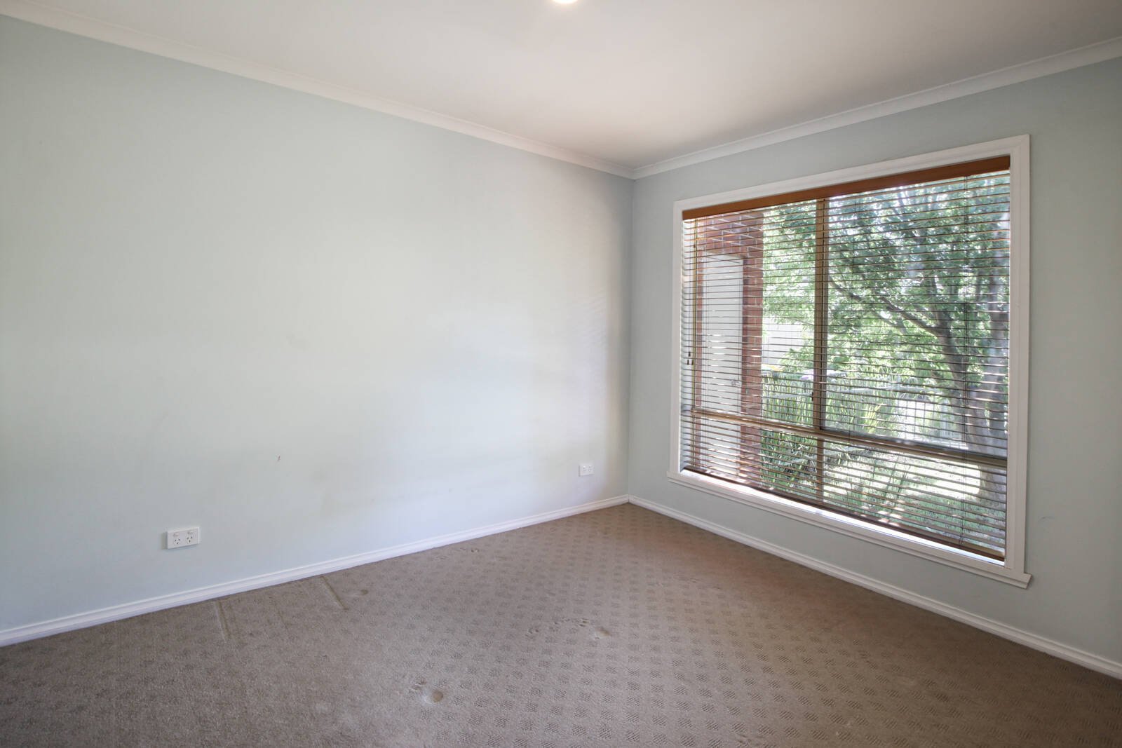 Real Estate and Property in 2/66 Beauchamp Street, Kyneton, VIC