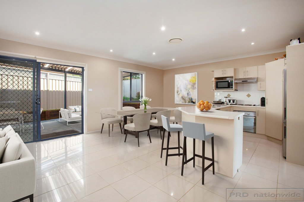 2/66 Canterbury Drive RAWORTH 6