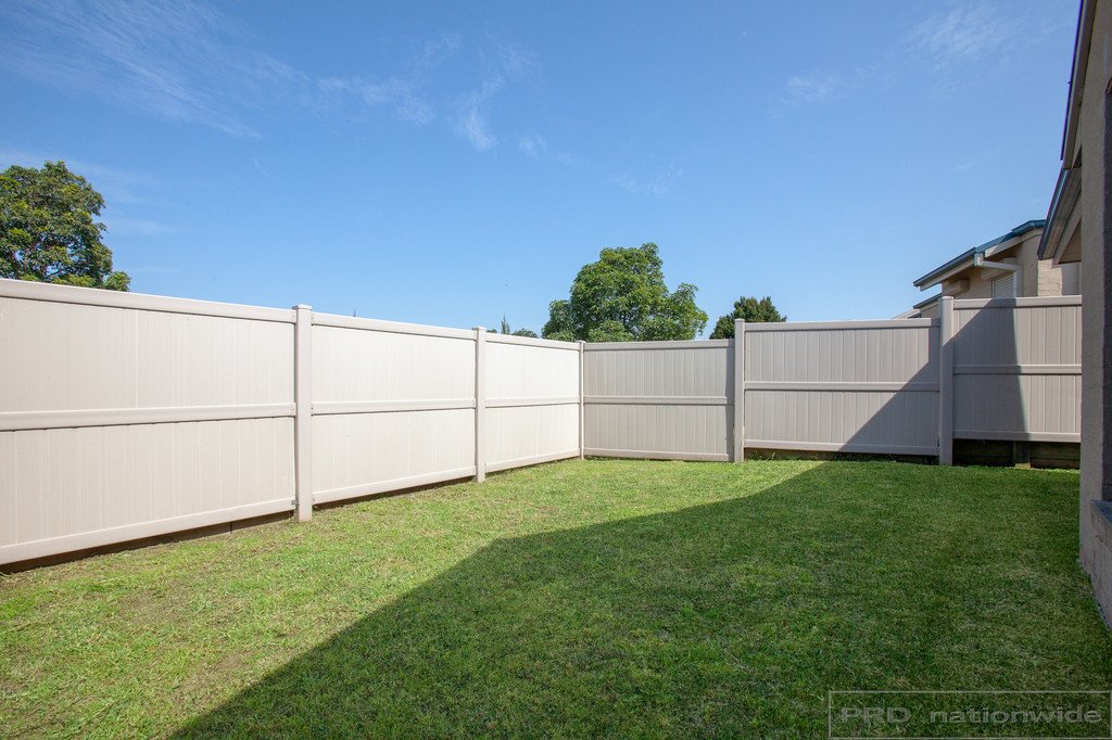 2/66 Canterbury Drive RAWORTH 10