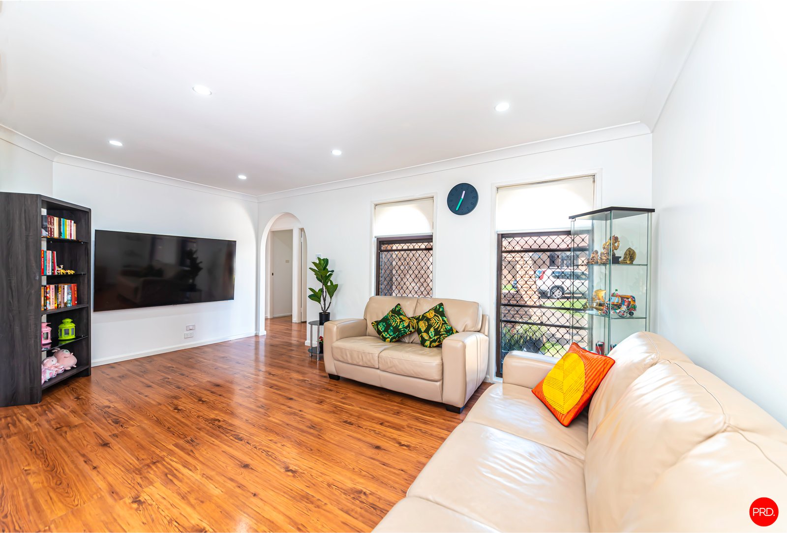 2/66 Fawcett Street GLENFIELD 3