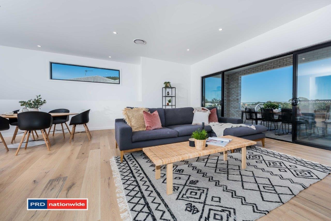 2/66 Saratoga Avenue CORLETTE 9