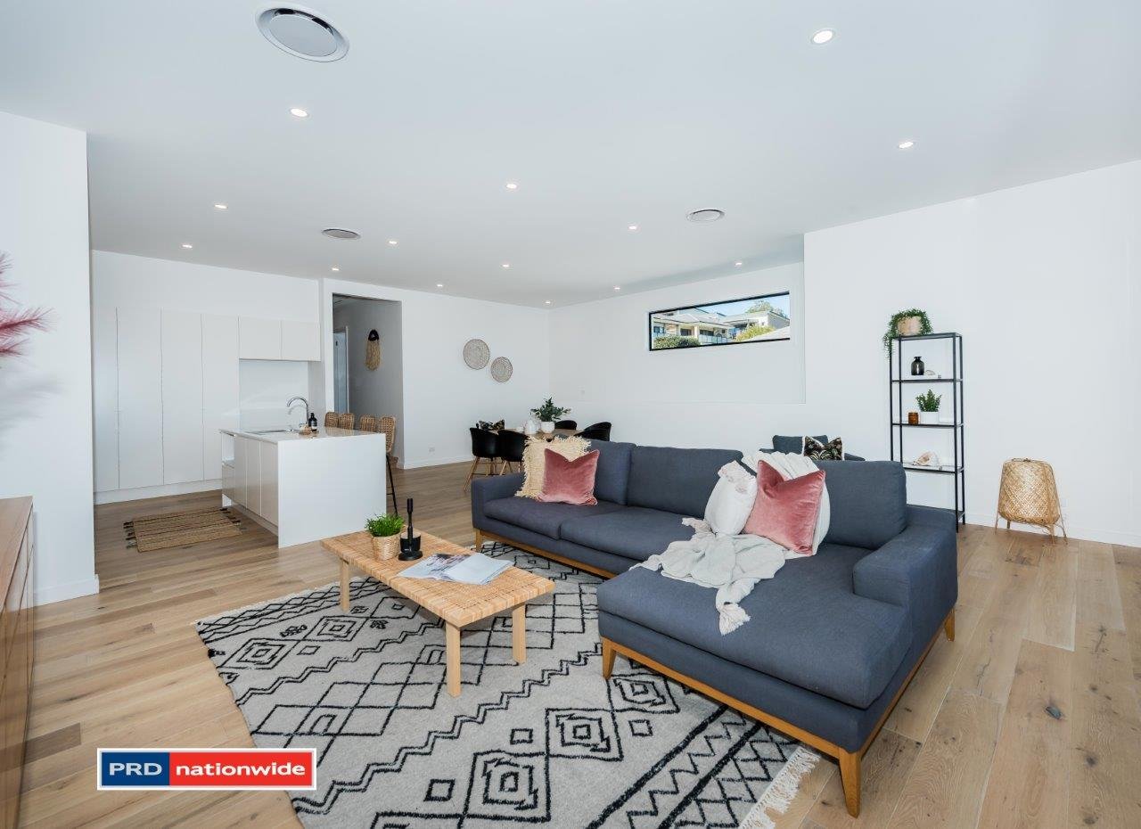 2/66 Saratoga Avenue CORLETTE 10