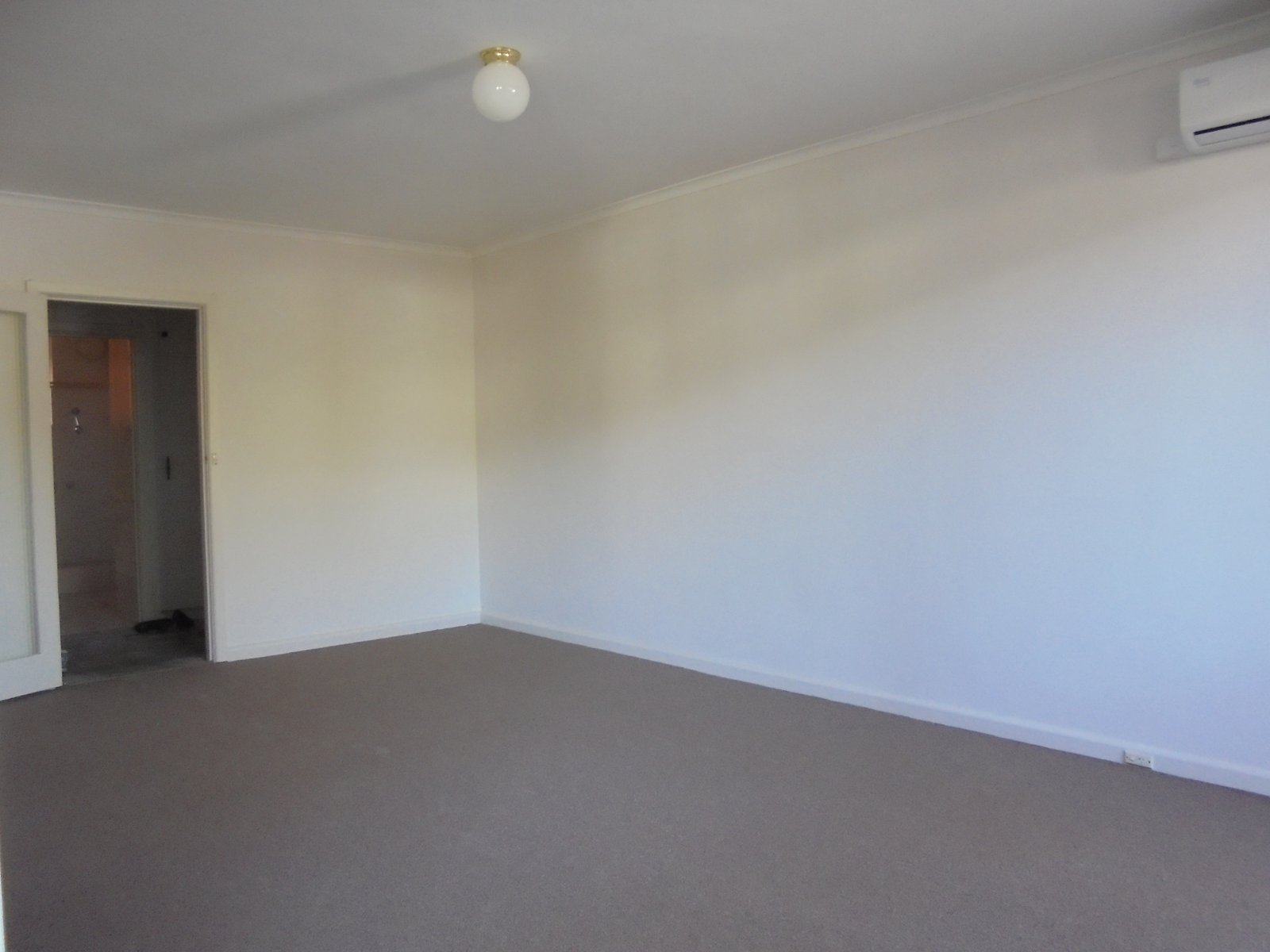 Gallery: 2/66 Westbury Street