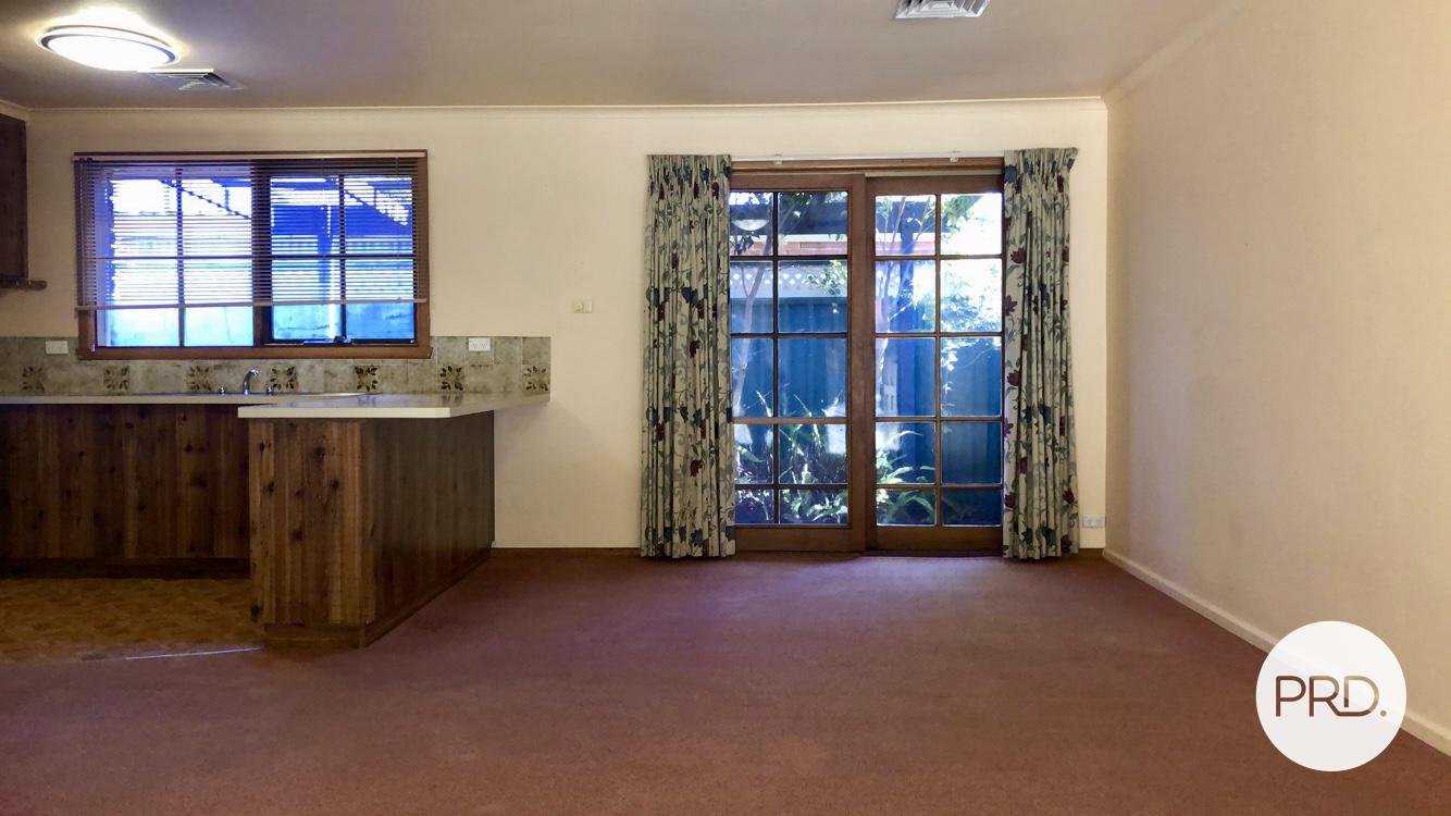 2/661 Olive Street ALBURY 4