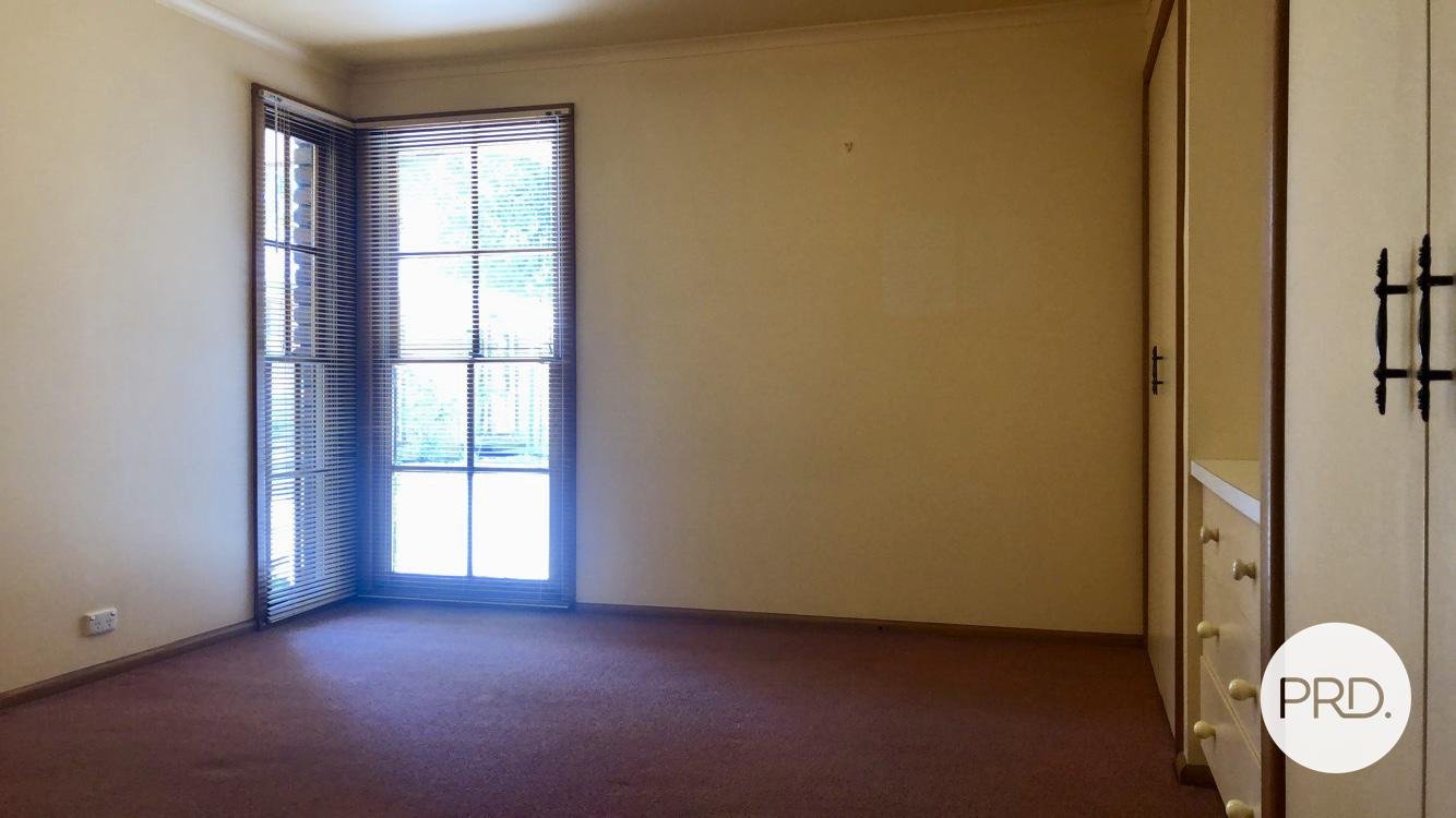 2/661 Olive Street ALBURY 6