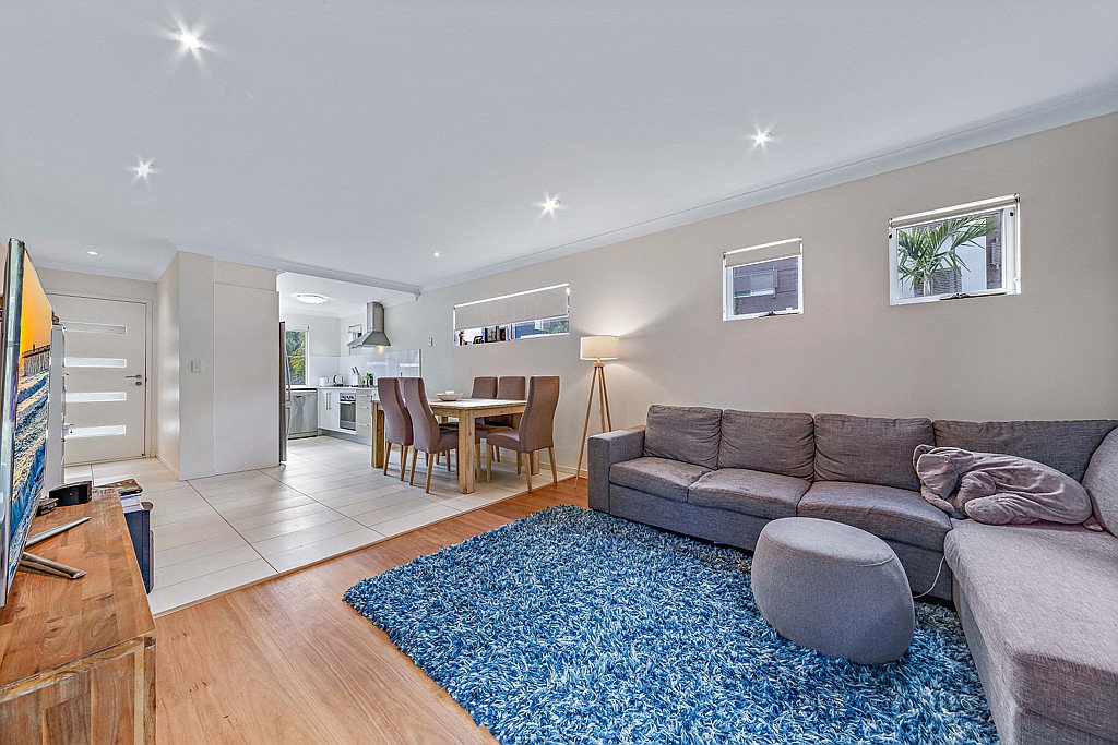 26/65 Manooka Drive CANNONVALE 1