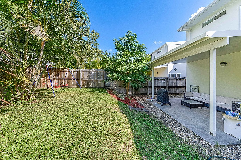 26/65 Manooka Drive CANNONVALE 3