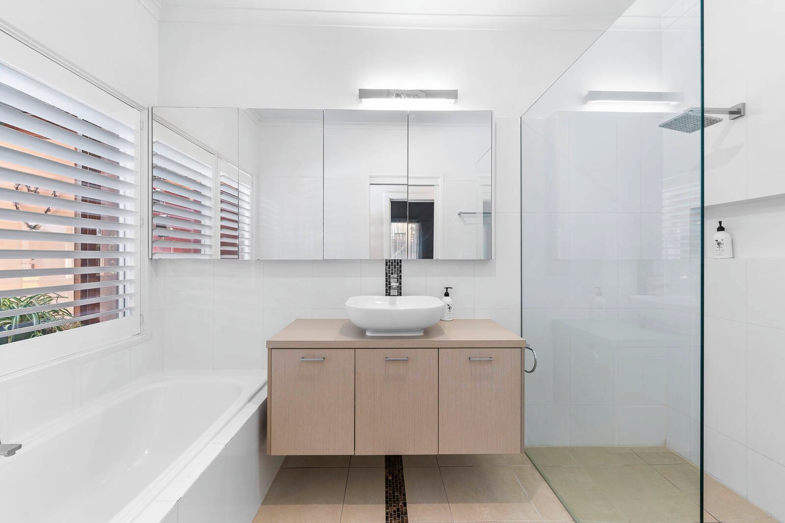 Gallery: 267 Dendy Street
