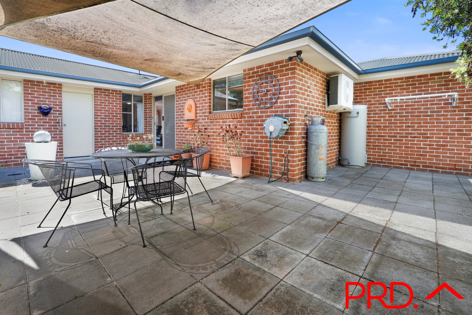 2/67 Denne Street TAMWORTH 15
