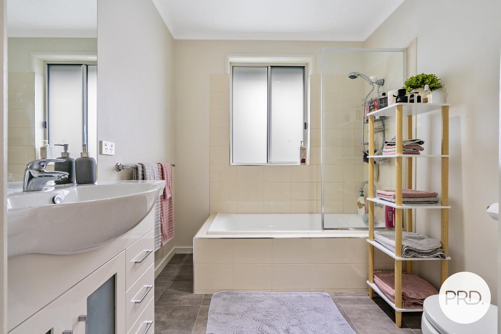 2/67 Edinburgh Crescent GOODWOOD 11